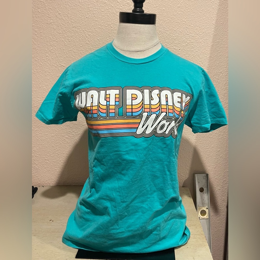 Walt Disney tee shirt size small